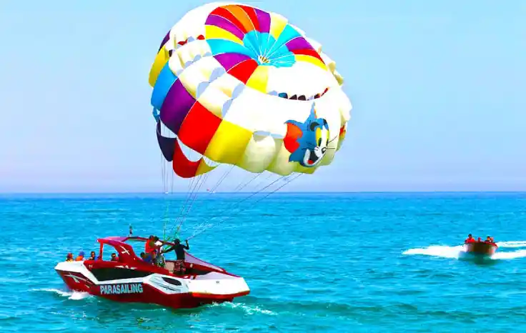 بهترین زمان رزرو تور کیش با خدمات کامل غذایی